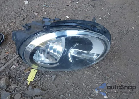 2012 Volkswagen Beetle 2.5L из США, поврежденный, VIN 3VWJP7AT3CM628859